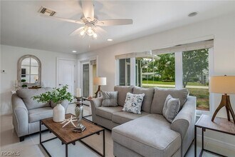 2255 Gorham Ave in Ft. Myers, FL - Foto de edificio - Building Photo