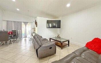 18331 SW 135th Ave in Miami, FL - Building Photo - Building Photo