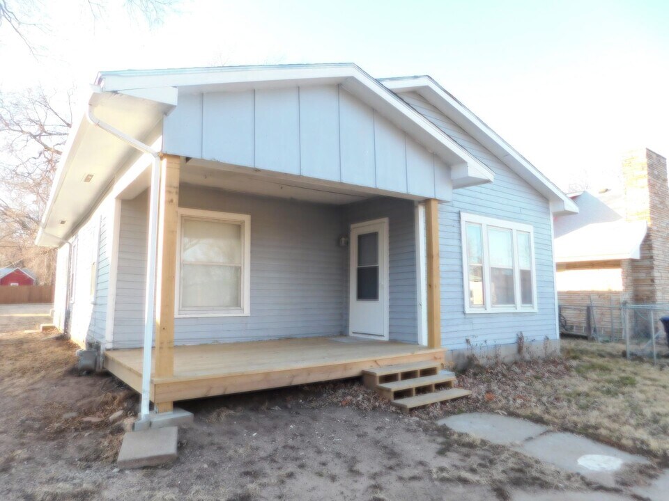 507 N Star St in El Dorado, KS - Building Photo