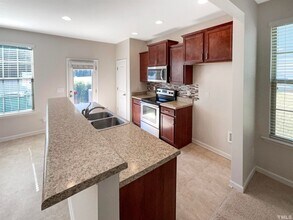 64 E Grove Point Dr in Clayton, NC - Building Photo - Building Photo