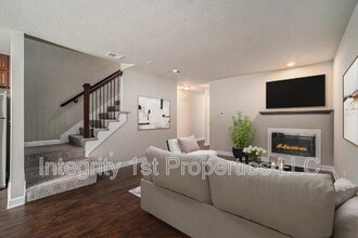 6293 NE 44th St in Kansas City, MO - Building Photo - Building Photo