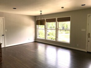 862 Bresslyn Rd in Nashville, TN - Building Photo - Building Photo