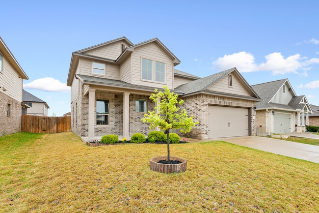 property at 8914 Hidden Oaks Dr