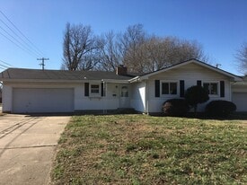 1953 S Missouri Ave in Springfield, MO - Building Photo