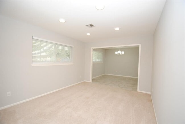 10038 Briarwild Ln in Houston, TX - Building Photo - Building Photo
