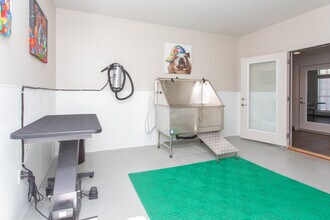 The Clarion Apartments in Decatur, GA - Building Photo - Interior Photo