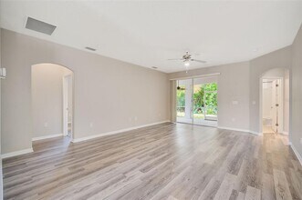 8930 Founders Cir in Palmetto, FL - Foto de edificio - Building Photo