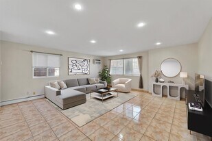 226 49th St in Union City, NJ - Building Photo