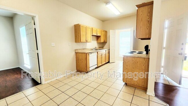 107 Collett Ct in Weatherford, TX - Building Photo - Building Photo