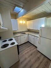 2120 NW Janssen St-Unit -J10 (R) in Corvallis, OR - Building Photo - Building Photo