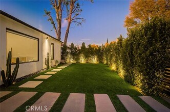 8161 Encino Ave in Los Angeles, CA - Building Photo - Building Photo