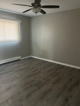 8817 S Roberts Rd in Hickory Hills, IL - Building Photo - Building Photo