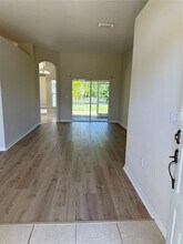 4833 Post Pointe Dr in Sarasota, FL - Building Photo - Building Photo