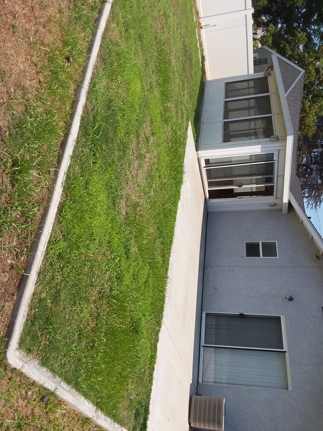 520 N Cambridge St in Orange, CA - Building Photo - Building Photo