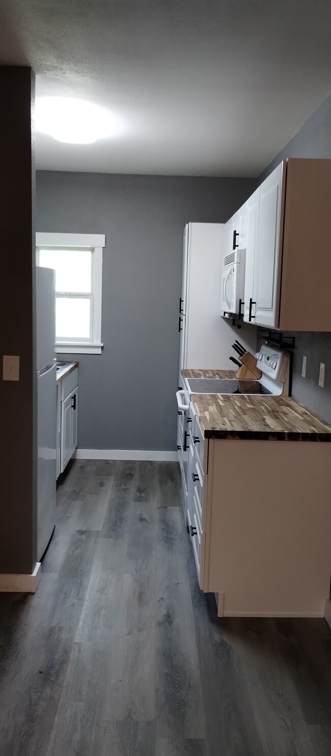 property at 1811 E Fir Ave