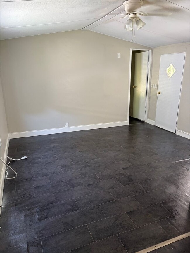 707 Francis St W in Jacksonville, AL - Building Photo - Building Photo