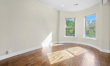 4542 S Indiana Ave in Chicago, IL - Building Photo - Building Photo