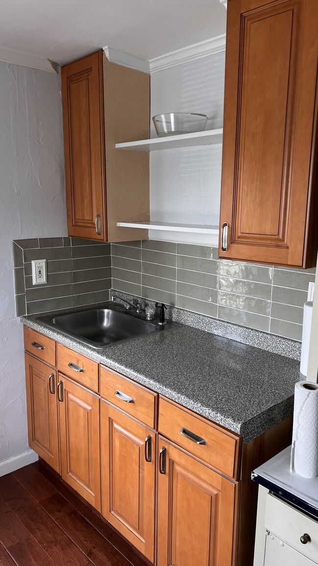 42 Shore Ln, Unit Shore lane #2