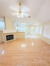 818 Presley Way in Sugar Land, TX - Building Photo - Building Photo