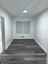 2125 Coralthorn Rd in Middle River, MD - Building Photo - Building Photo