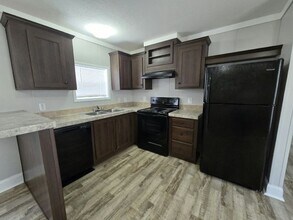 7011 Greenbrier Village Dr in Lakeland, FL - Building Photo - Building Photo