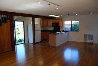 6616 Sabado Tarde Rd in Goleta, CA - Building Photo - Building Photo