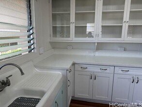 207 Namokueha St in Honolulu, HI - Building Photo - Building Photo