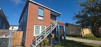 712 40th St in Galveston, TX - Building Photo