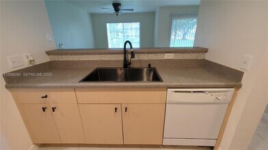 4220 San Marino Blvd in West Palm Beach, FL - Building Photo - Building Photo