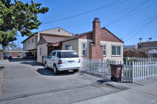 15582 Usher St in San Lorenzo, CA - Building Photo - Building Photo