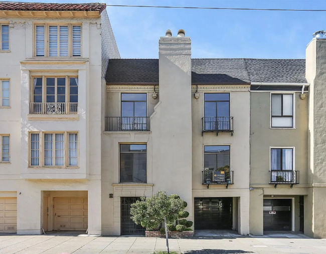 3539-3539 Fillmore St