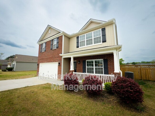 129 Rockwater Way in Zebulon, NC - Foto de edificio - Building Photo