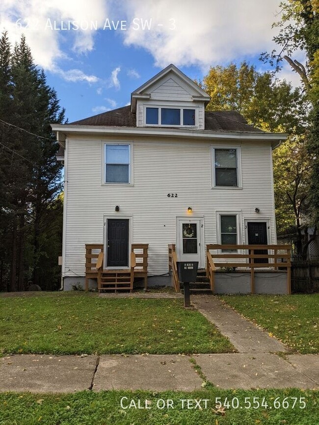 property at 622 Allison Ave SW
