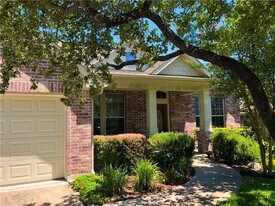 9821 Savannah Ridge Dr in Austin, TX - Building Photo