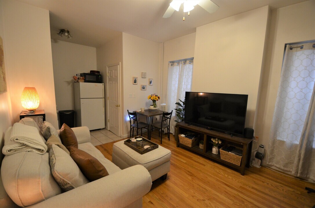 35 Westland Ave, Unit 1 in Boston, MA - Foto de edificio