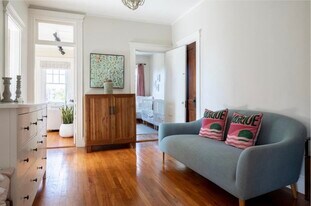 252 Newbury St, Unit 17 in Boston, MA - Building Photo