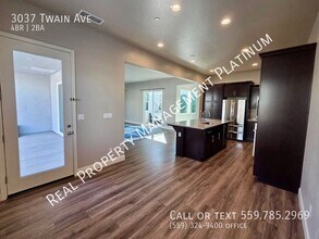 3037 Twain Ave in Clovis, CA - Building Photo - Building Photo