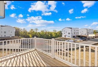 2092 Barrowcliffe Dr NW in Concord, NC - Foto de edificio - Building Photo