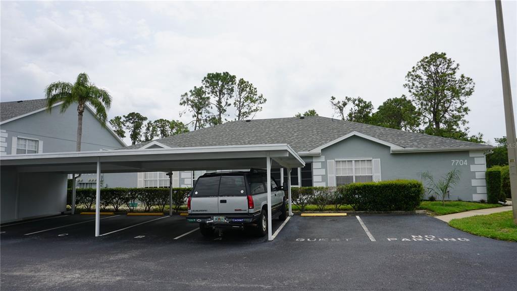 7704 Hillside Ct in Hudson, FL - Building Photo