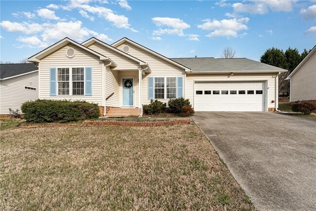 property at 1524 Hawkcrest Ln