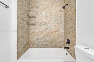 6215 W 24th Ave in Hialeah, FL - Building Photo - Building Photo