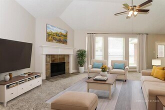 13626 Summer Hill Dr in Montgomery, TX - Building Photo - Building Photo
