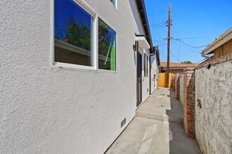 7906 Oakdale Ave, Unit ADU in Winnetka, CA - Foto de edificio - Building Photo