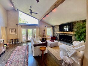 3594 Silverado Trail N in St Helena, CA - Building Photo - Building Photo