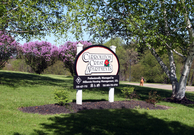 Carrollton Crest Apartments in Carrollton, OH - Building Photo - Building Photo