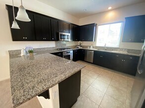 3559 Sardinia Island Way in Sacramento, CA - Building Photo - Building Photo