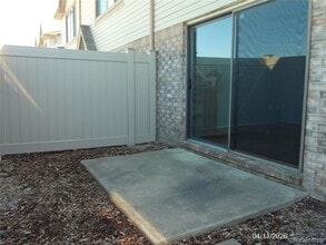 50450 Bay Run N in Chesterfield, MI - Foto de edificio - Building Photo