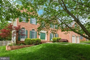 2859 Cherry Branch Ln in Herndon, VA - Building Photo