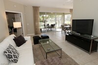 7130 Blue Juniper Ct in Naples, FL - Foto de edificio - Building Photo