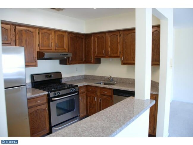 106 Heritage Blvd, Unit 5 in Princeton, NJ - Building Photo - Building Photo